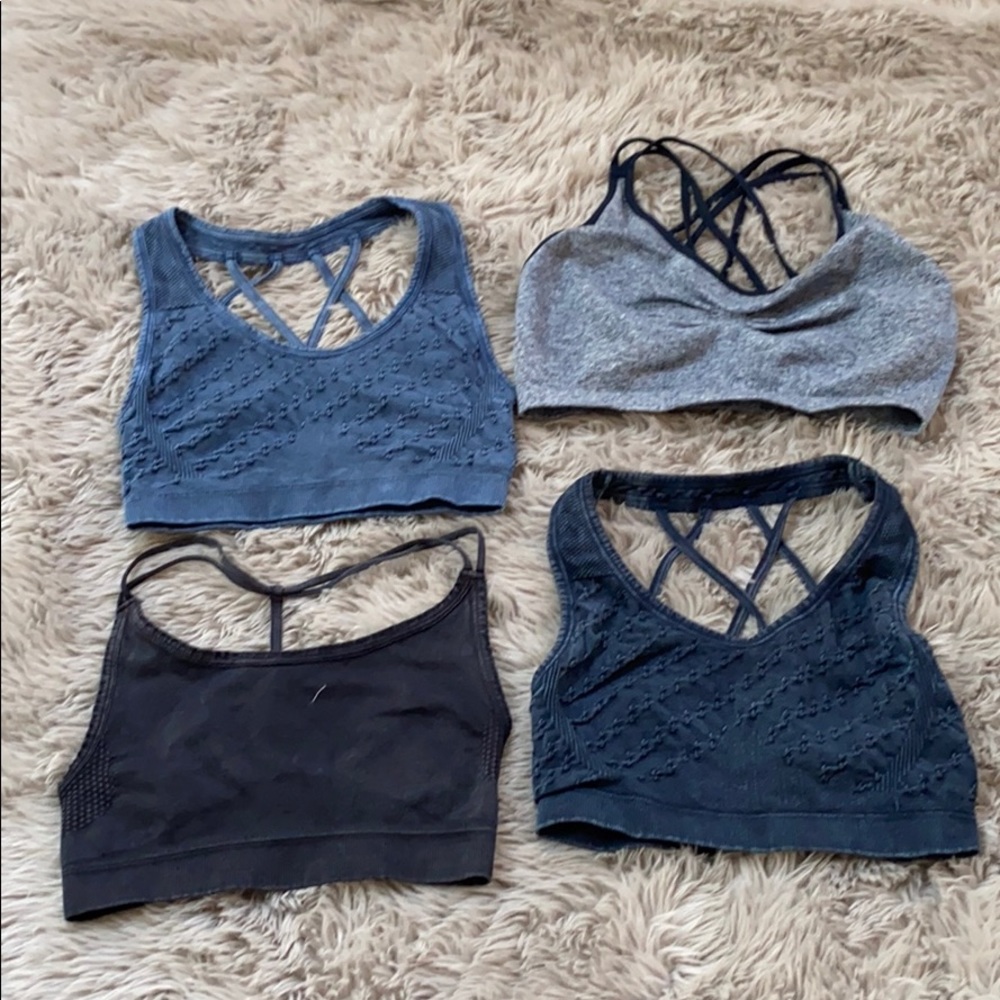 Navy shades varieties of sport bras and crops - Picture 3 of 9